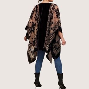 Torrid Velvet Burnout Ruana Black Floral Kimono